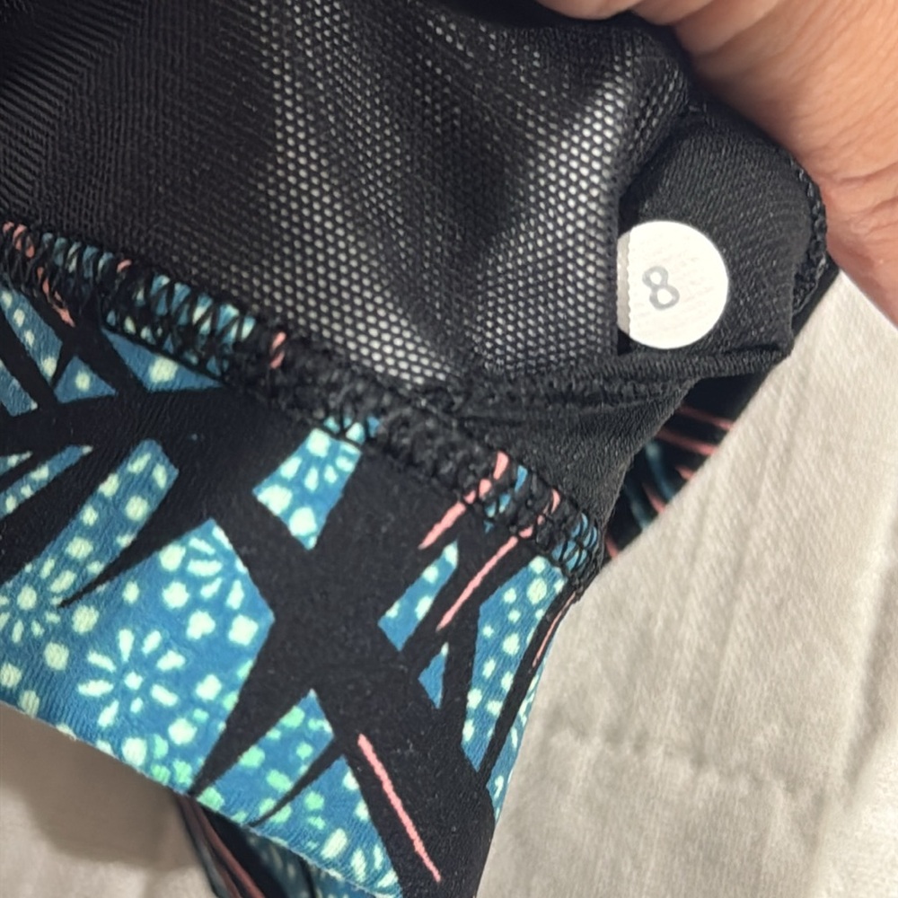 Lululemon Rise and Run Bra - Picture 9 of 10